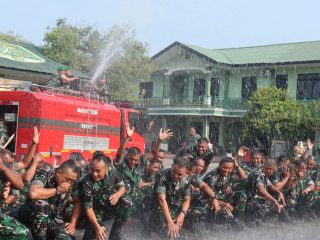 Dandim 0104/Aceh Timur Pimpin Upacara Kenaikan Pangkat 97 Prajurit, Momentum Meningkatkan Profesionalisme dan Pengabdian