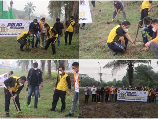 Green Policing Serentak, Polres Batang Hari Tanam 10 Bibit Mahoni dan Bersihkan Lingkungan Mako