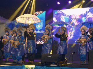 Hadirkan Artis Lokal dan Nasional, Ribuan Warga Padati Malam Resepsi HUT ke-25 Kota Langsa
