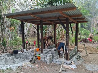 Wujudkan Sanitasi Layak bagi Masyarakat, Satgas TMMD ke-130 Kodim 1808/Mansel Percepat Pembangunan MCK