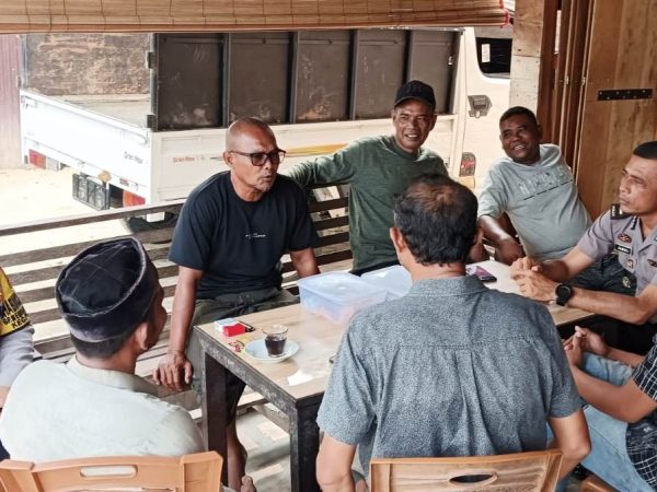 Kapolsek Peudawa Perkuat Sinergi Jaga Kamtibmas Bersama Tokoh Masyarakat Gampong Keude