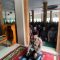 Kapolres Pelabuhan Tanjung Priok Jadi Khotib dan Imam Shalat Jumat, Ajak Jamaah Perkuat Rasa Syukur dan Qanaah